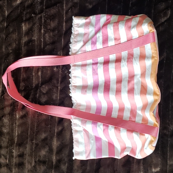Victorias Secret Beach Weekender Tote with Pom Pom - Picture 7 of 16